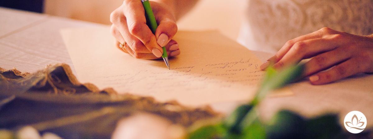 Hand, Stift + Papier